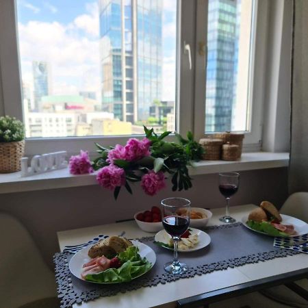 Apartament Chmielna Warschau Buitenkant foto