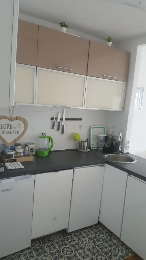 Apartament Chmielna Warschau Buitenkant foto