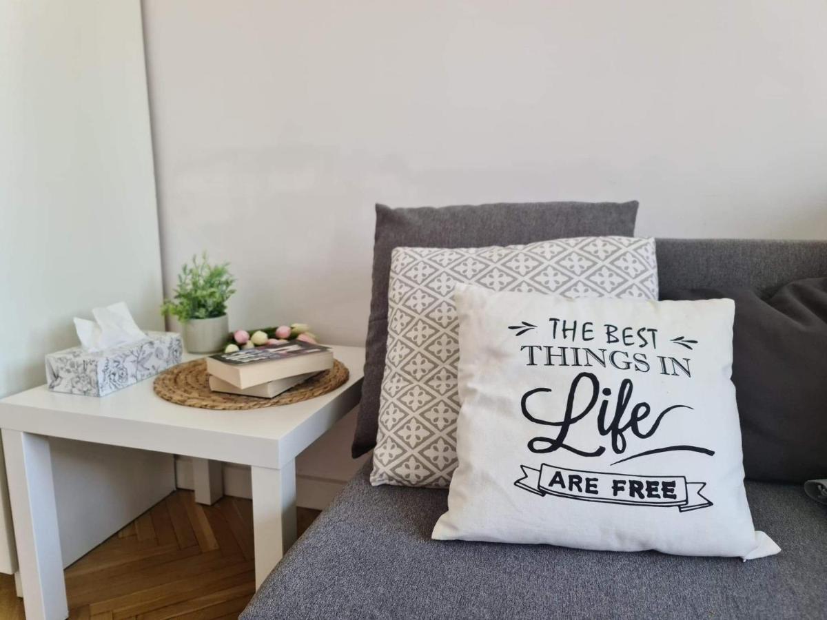 Apartament Chmielna Warschau Buitenkant foto